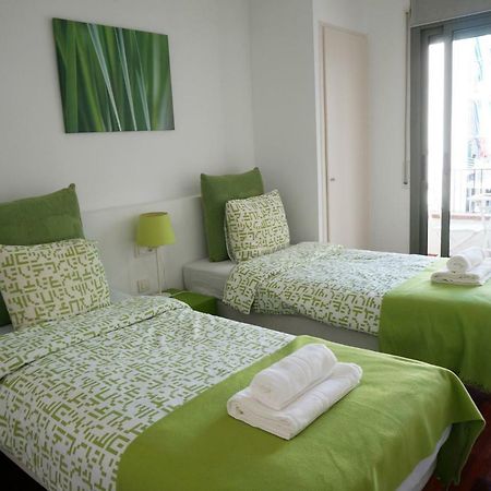 Happy Holiday Beach Home Sitges Eksteriør billede