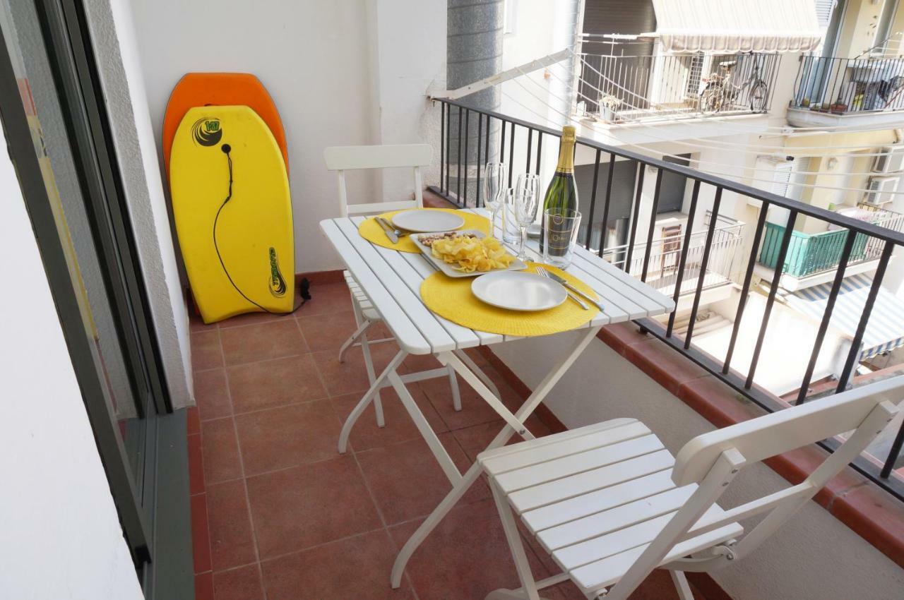 Happy Holiday Beach Home Sitges Eksteriør billede
