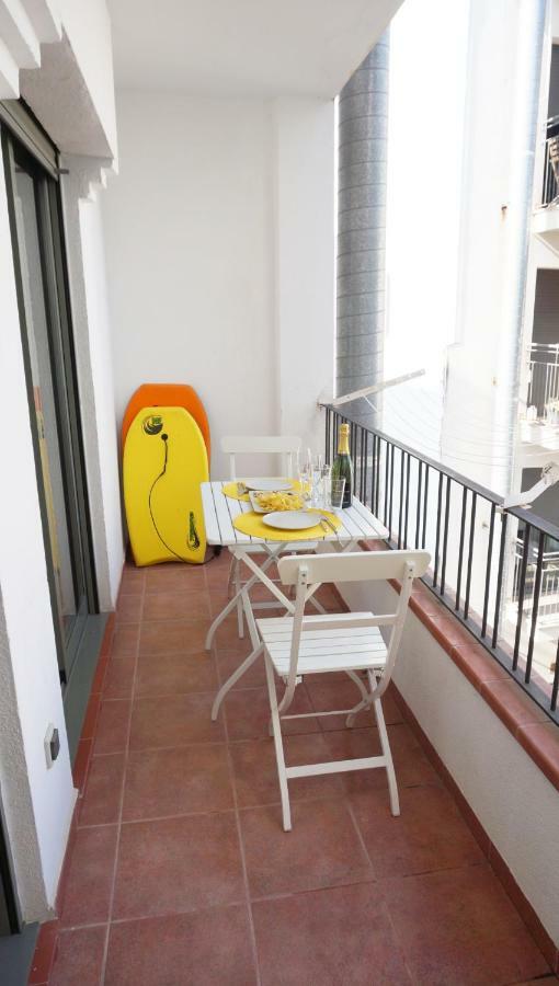 Happy Holiday Beach Home Sitges Eksteriør billede